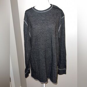 Black long sleeve tee